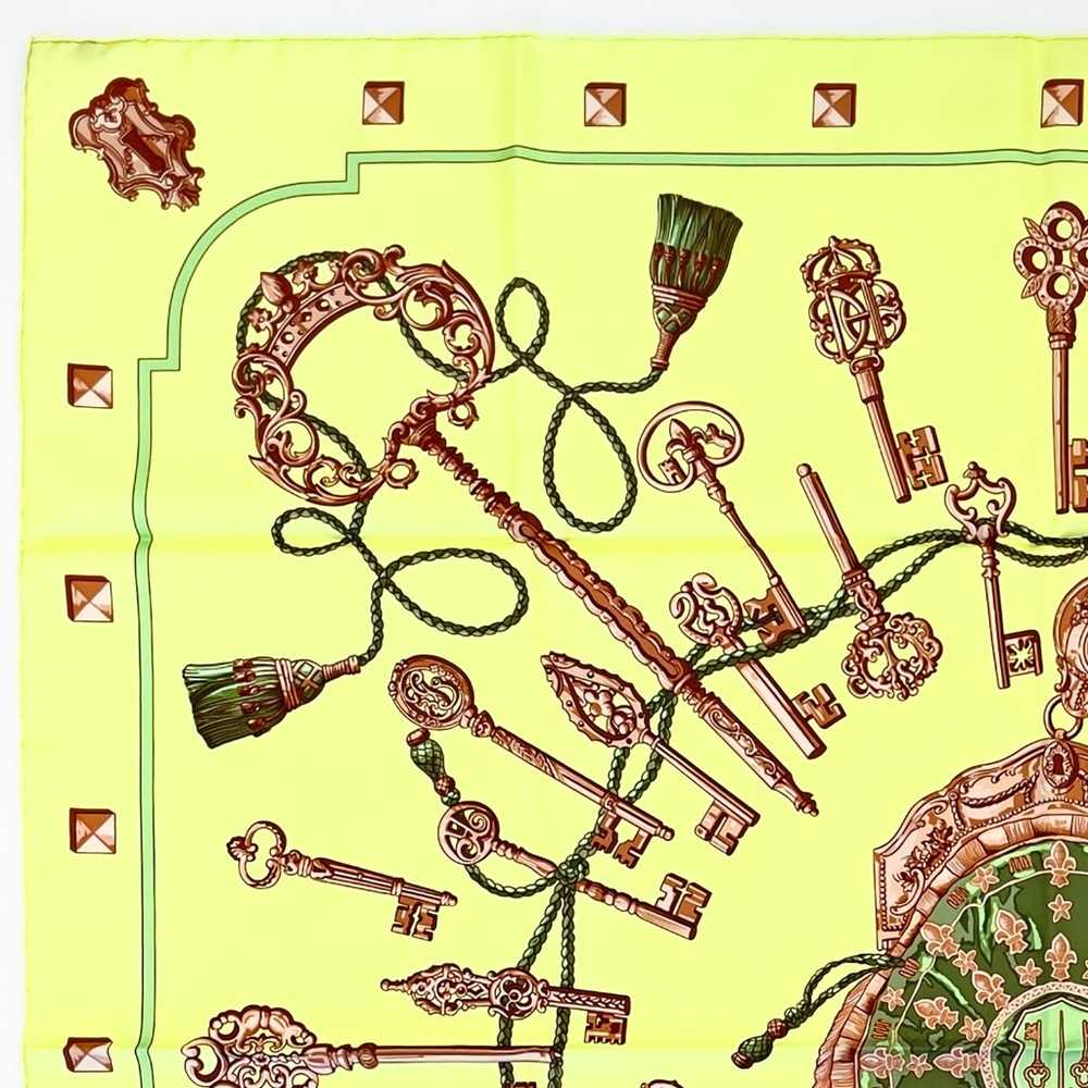 NWT Hermes Scarf "Les Clés" in Yellow - Picture 5 of 8